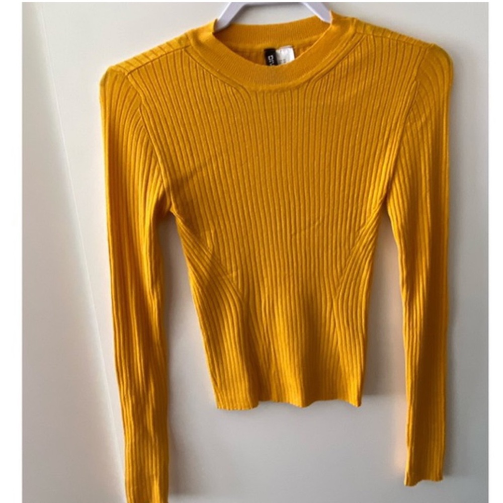 Yellow long sleeve H&M top